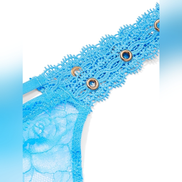 💙 VS Very Sexy Rose Lace & Grommet V-String Panty 💙 - Picture 4 of 16